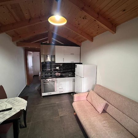 Guest Rooms Arbri Vlorë 外观 照片